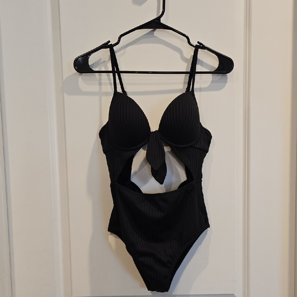 Shade & Shore Ribbed Black One Piece Swimsuit